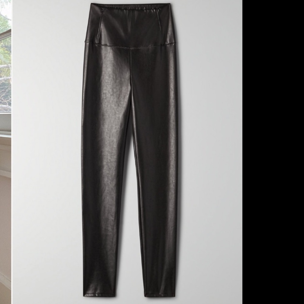 Aritzia Wilfred Daria Legging